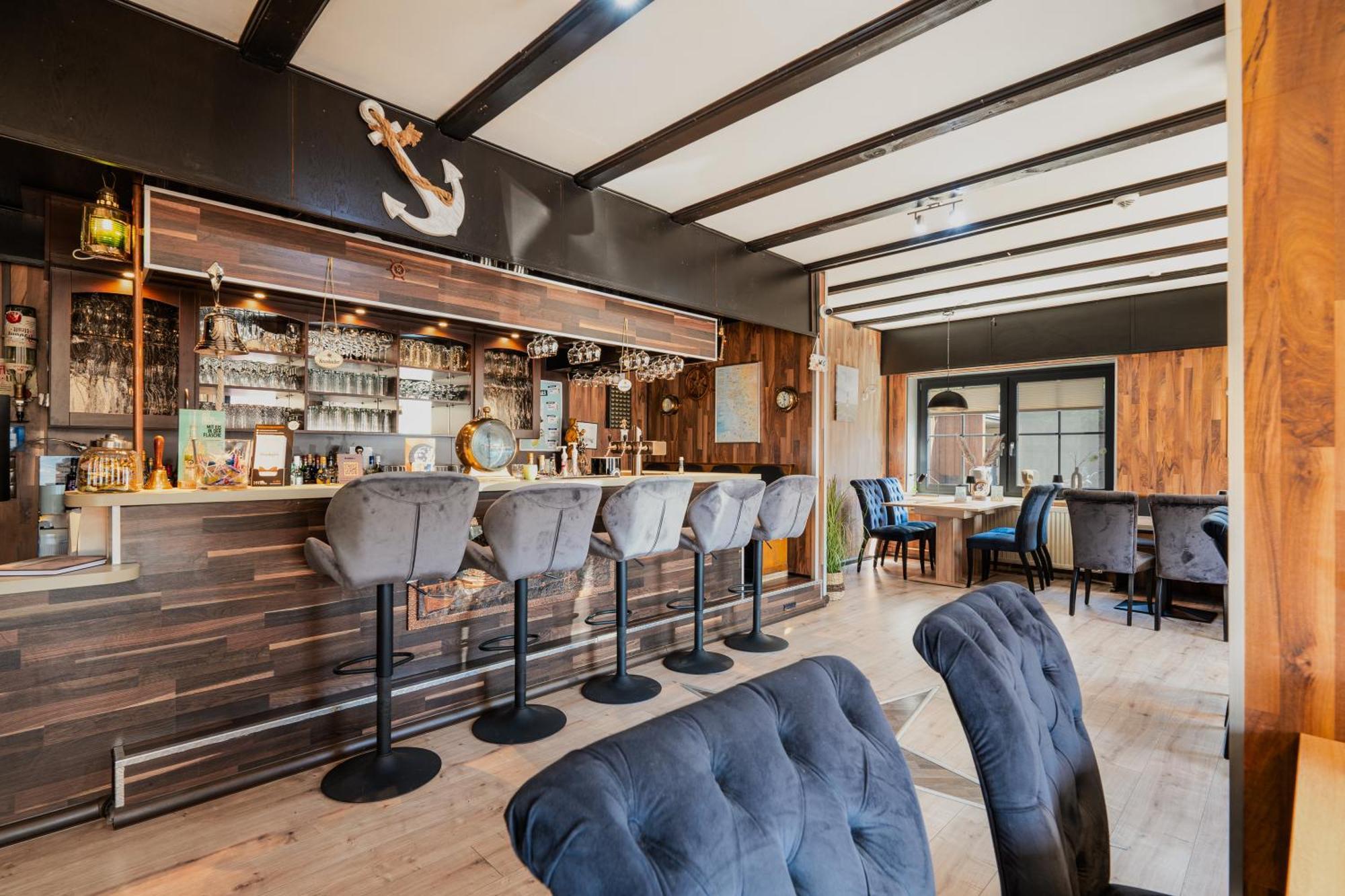 K357 - Hotel & Restaurant "Zur Post" In Otterndorf Bei Cuxhaven Экстерьер фото
